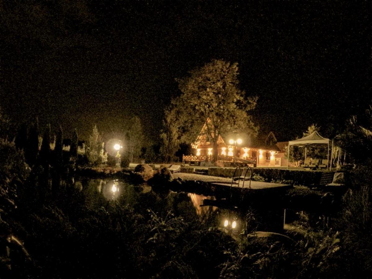 Wypoczynek Pod Lipami Ruciane-Nida Exterior foto